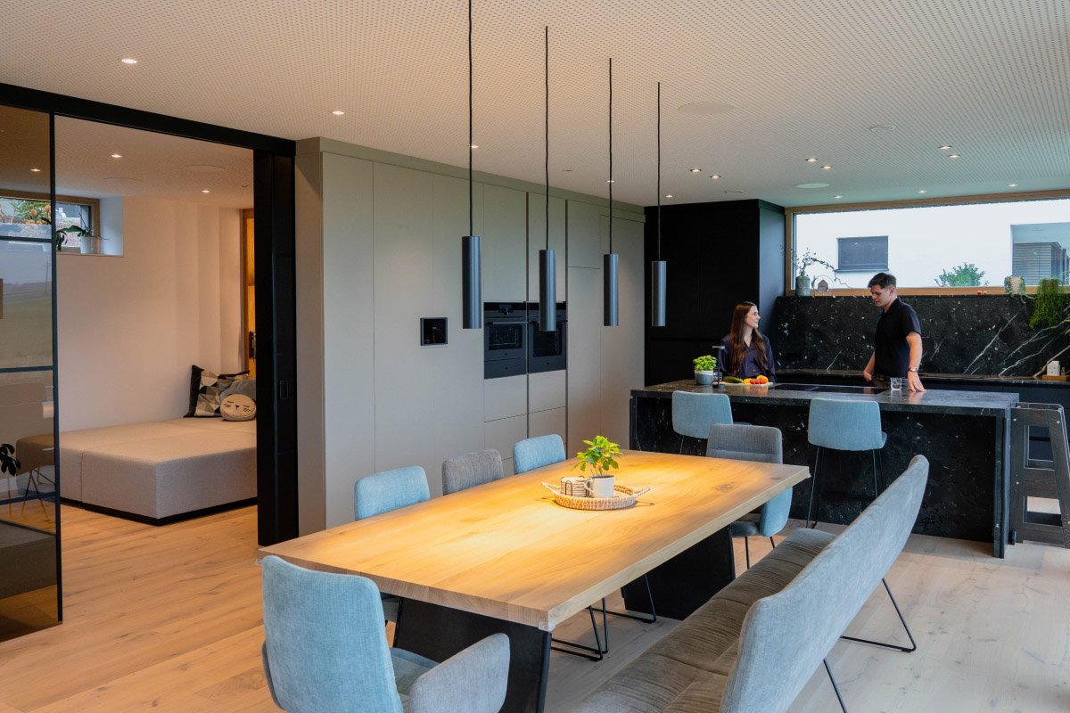 Loxone LED lustra Pendulum Slim RGBW Tree - Image 3